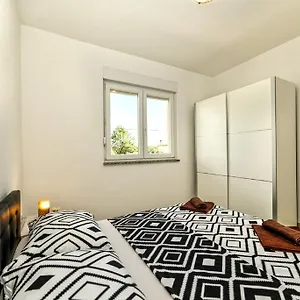 Apartment Una Apartman